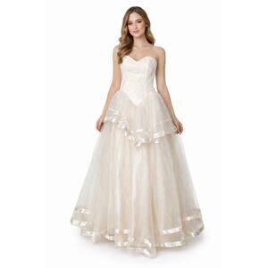 1980s Gunne Sax by Jessica McClintock Ivory Lace & Tulle Prom Gown XXS